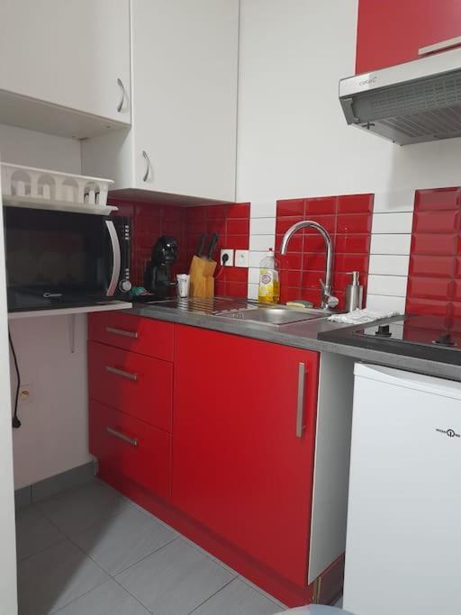 Appartement Studio - 1 Min Rer - 10Min Disney & 30 Min Paris - Free Parking & Wifi à Bussy-Saint-Georges Extérieur photo